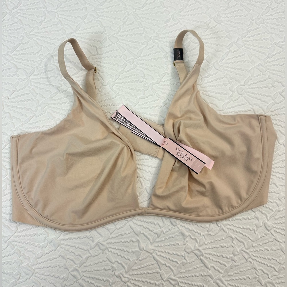 NWT Victoria's Secret Tan Smooth Cup Bra